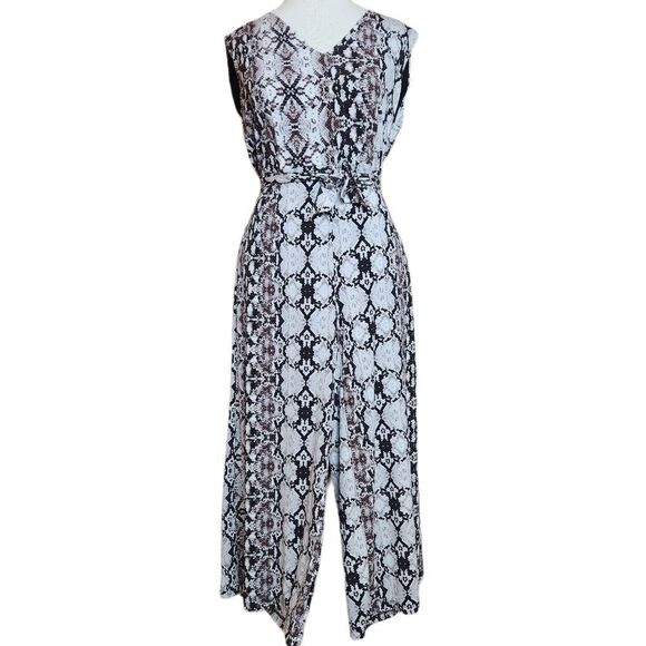 Nicole Miller Wide Leg Cropped Jumpsuit - Picture 1 of 6